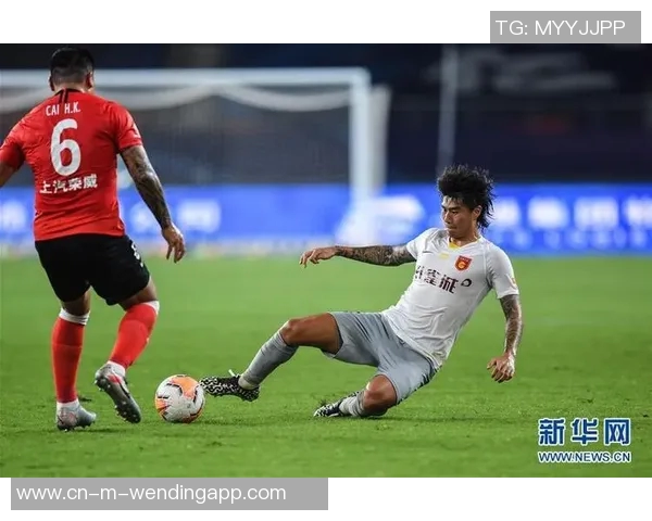 上港与蔚山激战正酣中超赛场再掀风云对决